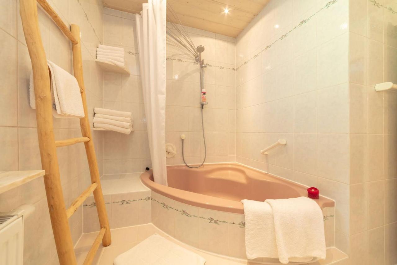 Ganzes Haus Mit Grossem Garten Und Eigener Sauna อุนเทอร์เวิสเซ็น ภายนอก รูปภาพ